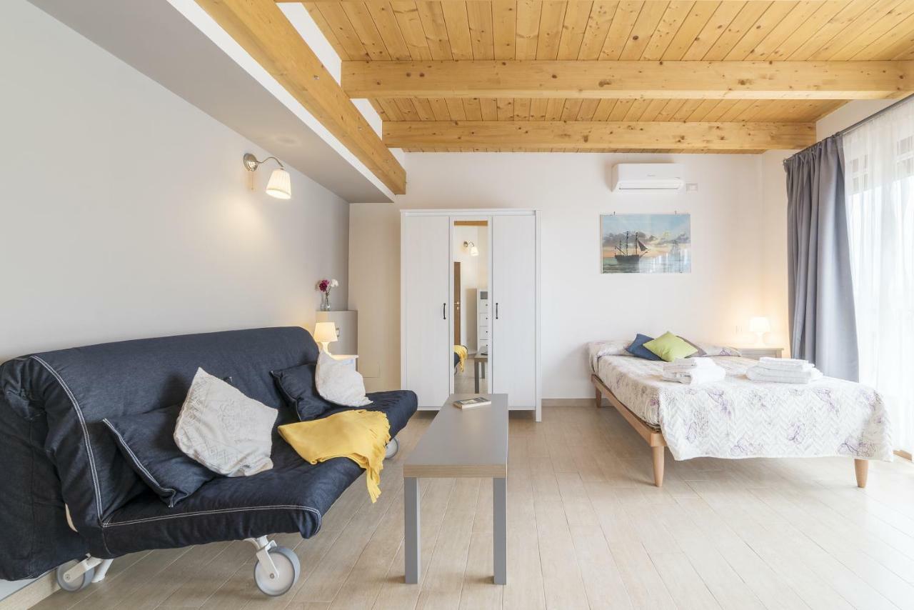 Apartamento Peperino Attic Flat Ciampino Exterior foto